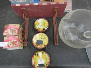 lot 52 image: Wood shelf, glass jars, decrative plates, trinket box candles, pitcher