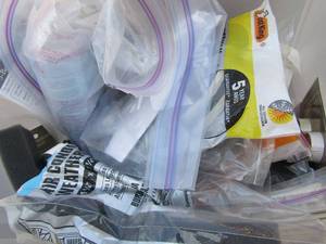 lot 90 image: STOVE plug, outlet cover plates and more