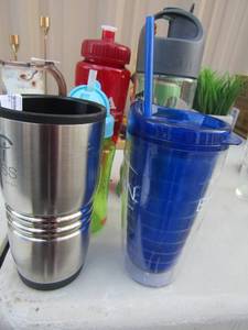 lot 98 image: Lot of Tumbler &  water bottles