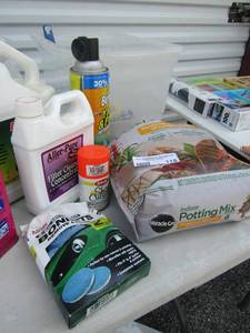 lot 118 image: Various yard sprays potting soil and more