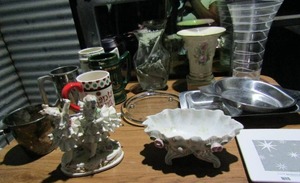 lot 8 image: Mugs, Vase other and other home dcor