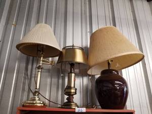 lot 26 image: Selection of table top lamps