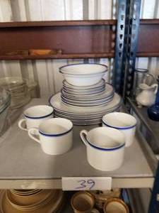 lot 39 image: Crate & Barrel dishware