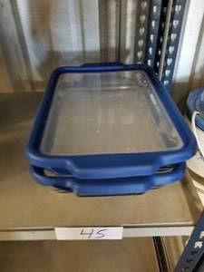 lot 45 image: Anchor glass baking dishes with lids