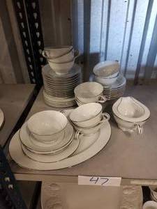 lot 47 image: Noritake China - Whitehall design dishware