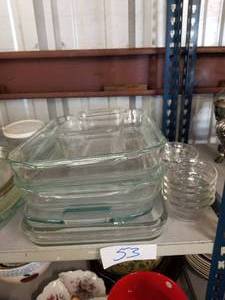 lot 53 image: Selection of Pyrex cookware