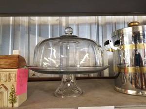 lot 60 image: Glass cake stand