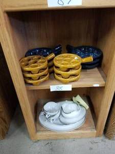 lot 88 image: Selection of snail cooking plates and Royalton China