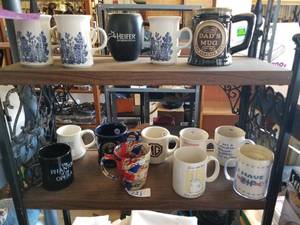 lot 128 image: Selection of coffee mugs