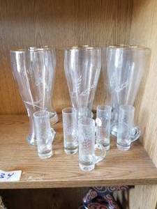 lot 134 image: Selection of beer glasses and Ligueur cordial glasses