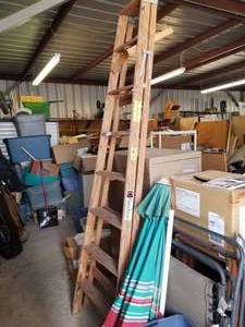 lot 175 image: 8 foot Davidson wood ladder