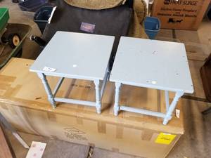 lot 178 image: Small wood tables - set of 2