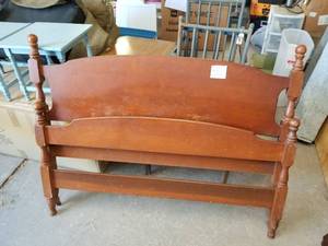 lot 171 image: Headboard, footboard and side rails, believe for full size bed