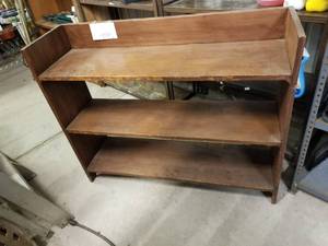 lot 198 image: Wood shelf
