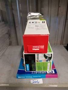 lot 206 image: Office supplies