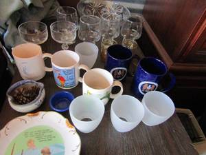 lot 69 image: Star of David punchbowl, 4 martini glasses, amber flower glasses, etched champagne set, assorted mugs, bugs bunny mug, decorator plate