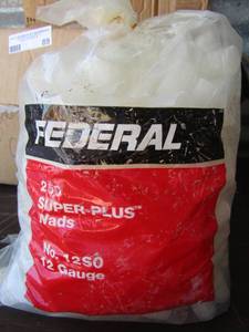 lot 89 image: Box of 4 bags of federal plus wads # 1250 12 gauge