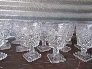 lot 94 image: 16 diamond cut whisky glasses 6 tall