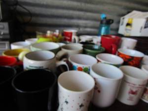 lot 97 image: Coffee cups and tea glasses Lots and lots