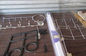 lot 116 image: Hangers, travel racks, coat hangers, Redi arch window shade NIP