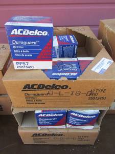 lot 158 image: 3 boxes of AC Delco dura guard oil filters PF57-250113451