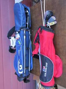 lot 167 image: US kids golf bag 5 clubs Blue adult bag with 5 clubs and 2 club covers