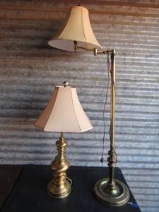 lot 289 image: 31 gold lamp with shade couch lamp gold with shade 50