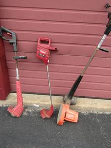 lot 309 image: 7 cuttoro cordless weedier 12 cuttoro electric weeder B&D 1.25 HP electric edger