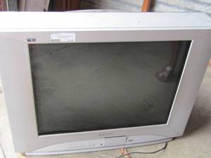 lot 310 image: Panasonic 27 TV