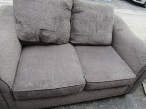 lot 302 image: Gray sofa 64x38x32 needs cleaning