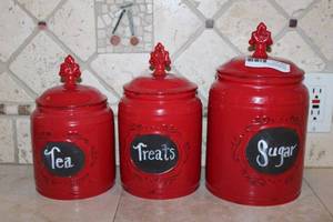 lot 23 image: Red Cannister Set