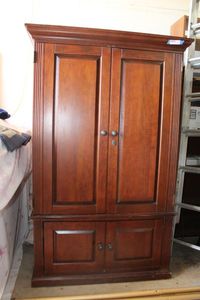 lot 76 image: Hamilton Heritage StorageEntertainment Cabinet