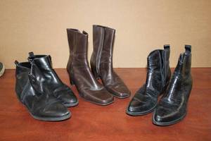 lot 113 image: Boot Style Shoes Gianni Bini 7.5, Michelle D Size 8, and Chaps Size 8B