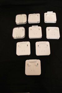 lot 208 image: (9) Apple iPhone earpods with lightning connector (6) and (2) Auxiliary ports