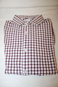 lot 196 image: Mizzen & Main luxury shirt, Leeward Collection. Size Small Trim Fit. Made in USA