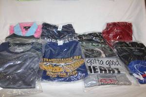 lot 212 image: Large box of eBay or Poshmark ready clothing. Mostly Mens dress shirts, casual shirts and Tee shirts. Approx 20 Tee shirts and 27 collared shirts.