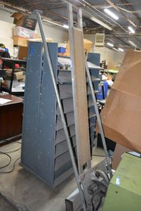 lot 239 image: Black & Decker 8 Panel Saw