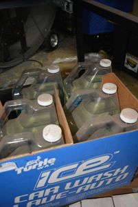 lot 232 image: Turtle Wax ICE Car Wash, 6 Bottles 3.78L each