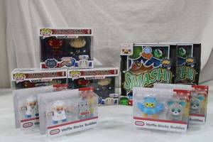 lot 254 image: Toys Marvel Smash Comic Box, Pop Games, Waffle Blocks MULTIPLES
