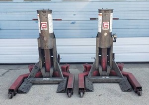 lot 1 image: Pair of Two (2) Gray WL-20 Wheel Lift Systems, 10 Ton