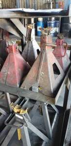 lot 65 image: Lot of 4 5-Ton Adjustable Jack Stands