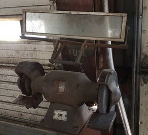 lot 137 image: Powermatic 34 HP Grinder w Glass Shield