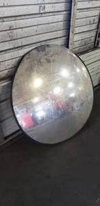lot 192 image: 3 Curved Mirror w Mounting Bracket
