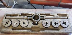 lot 205 image: Little Giant Tap & Die Set