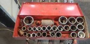 lot 213 image: Craftsman USA Socket Set