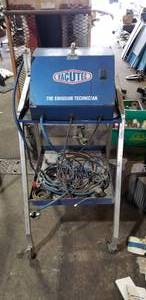 lot 296 image: Vacutec Model 312 Emission Leak Detector System