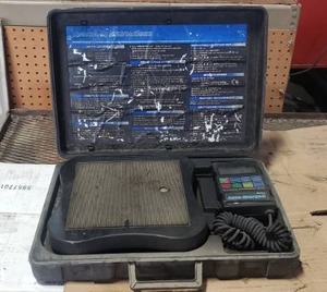 lot 351 image: Accu-Charge II Electronic Refrigerant Scale, Model 98210-A