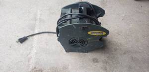 lot 366 image: Nikota Variable Speed Multi-Directional Blower, Model 01247