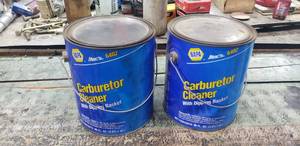 lot 449 image: 2 Cans of Macs 6402 Carburetor Cleaner