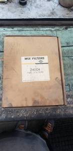 lot 450 image: Box of 3 Wix 24004 Fuel Filters